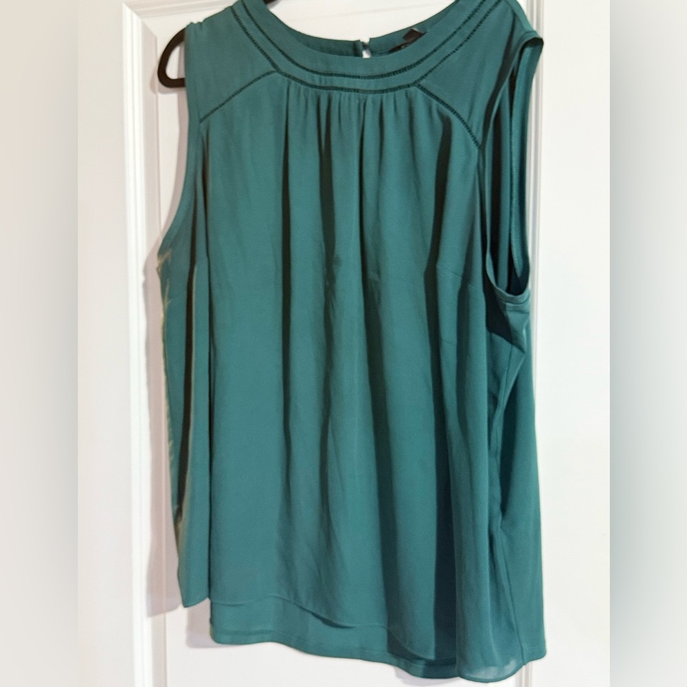 41 Hawthorn Green Relaxed Tank Top